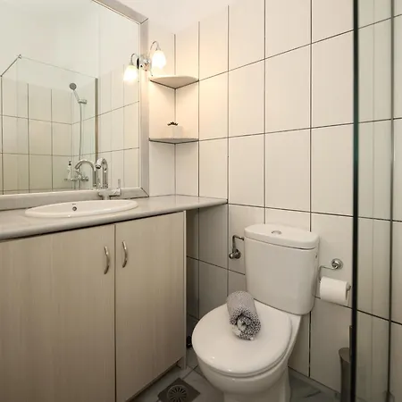 Christiana 3* أمبيلاس