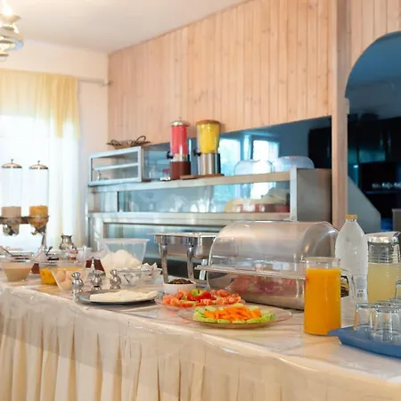 Christiana أمبيلاس