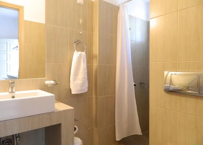 χριστιάνα Αμπελάς