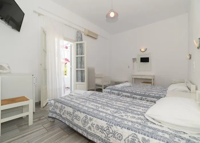 Ξενοδοχείο με διαμερίσματα χριστιάνα 3*