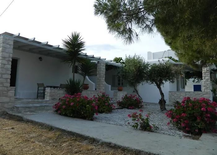 χριστιάνα Ξενοδοχείο με διαμερίσματα 3*