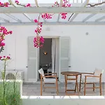 Ξενοδοχείο με διαμερίσματα Christiana 3*