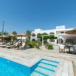 Ξενοδοχείο με διαμερίσματα Christiana 3*