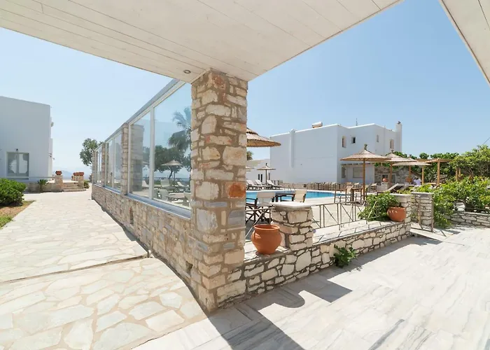 Christiana Aparthotel Ambelas