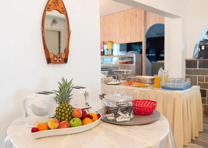 χριστιάνα Ξενοδοχείο με διαμερίσματα 3*